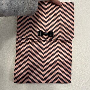 NWOT Mac Cosmetics Soft Makeup Bag Pink Black